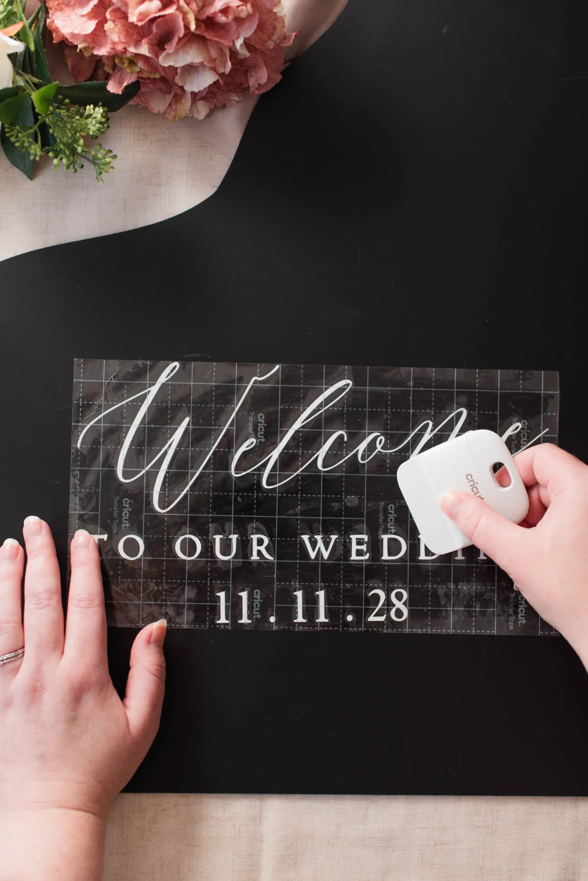 Vinyl tips for large Cricut wedding signs