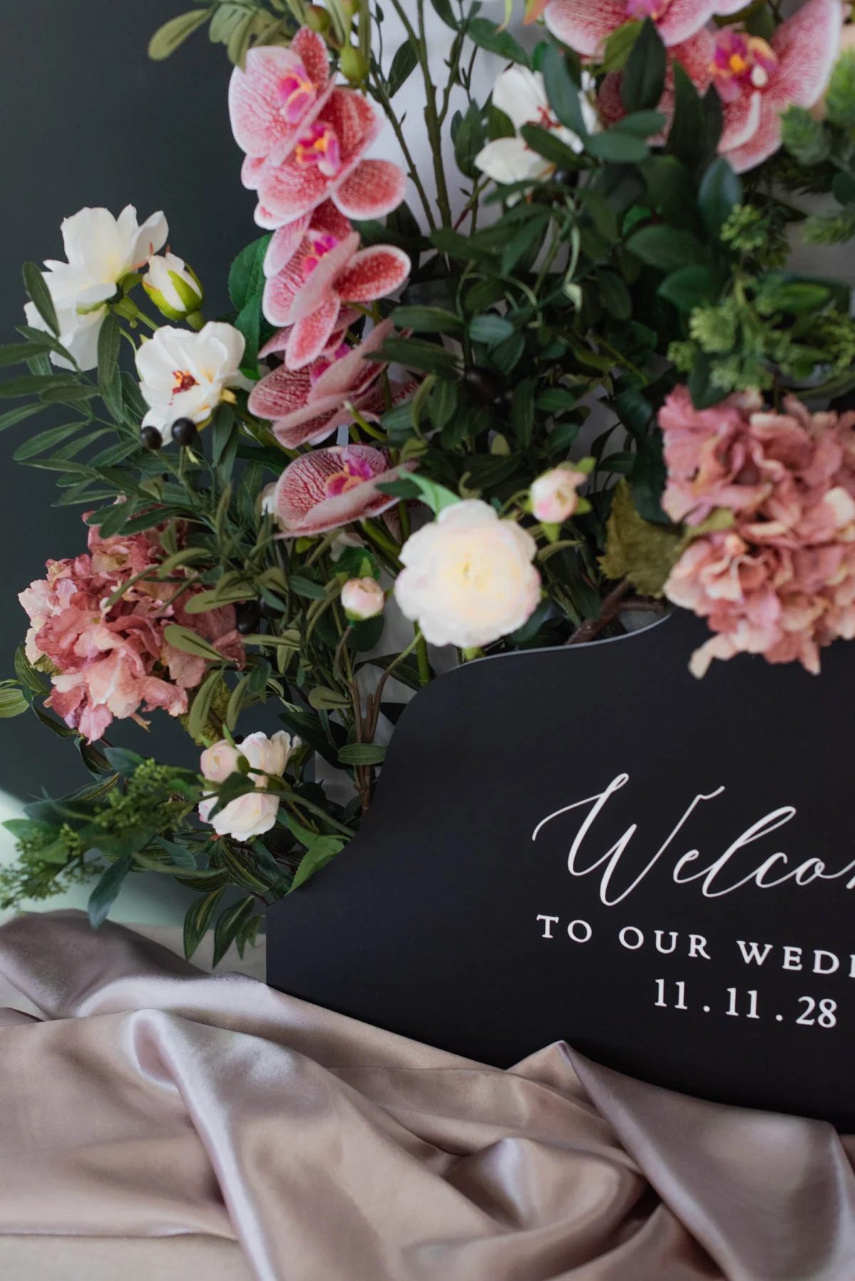 How to make a large wedding sign with a Cricut Joy machine