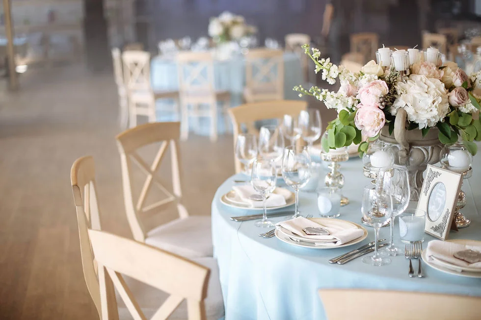 how to be a chic, luxury bride on a budget - wedding photography and planning with Lynea Daprix and The Wedding Talk
