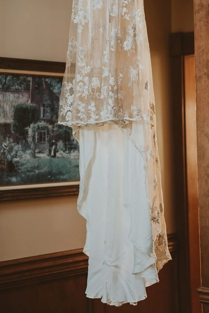 Backyard Wedding Highlights Romantic Fall Colors | Burgh Brides | Hot Metal Studio