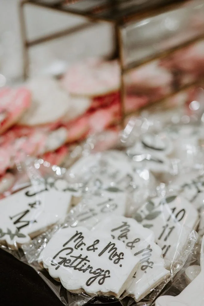 Modern Light-Filled Greenhouse Wedding At The Atrium | Burgh Brides | Iris Marie Photography
