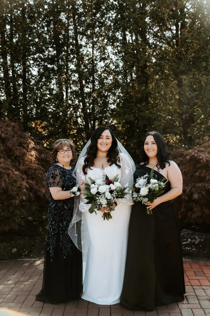 Modern Light-Filled Greenhouse Wedding At The Atrium | Burgh Brides | Iris Marie Photography