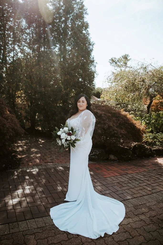 Modern Light-Filled Greenhouse Wedding At The Atrium | Burgh Brides | Iris Marie Photography