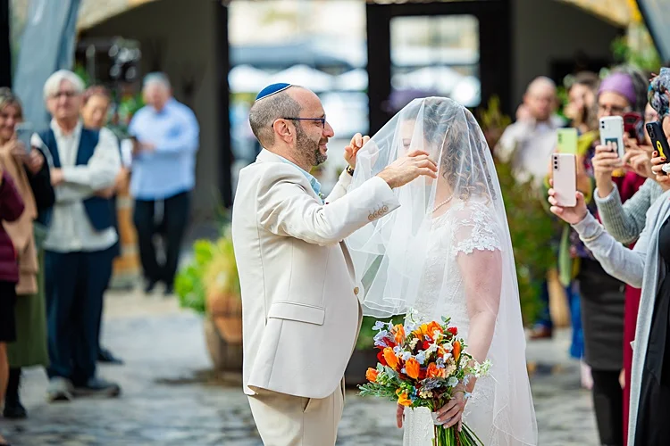 Noa and Laurence, Psagot Winery, Sha'ar Binyamin, Israel
