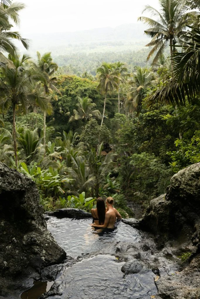 How Much Should Couples Budget for Their Honeymoon?
