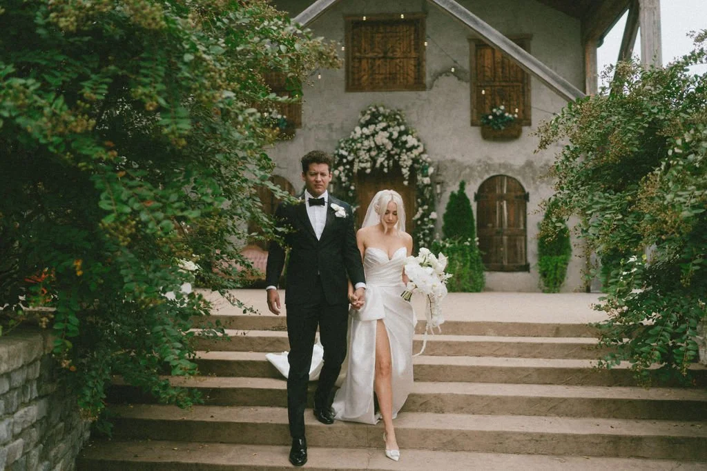 A Rustic-Chic Wedding at Cason’s Cove: Jessi and Justin's Floral Design Experience